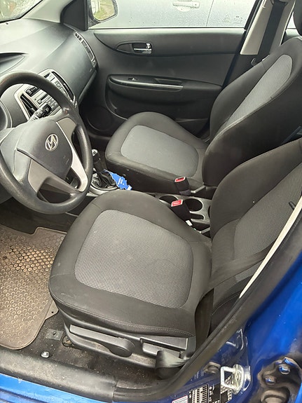 Hyundai i20 7 of 8