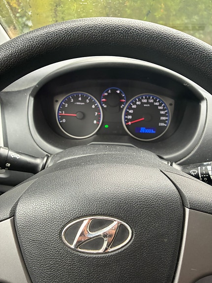 Hyundai i20 5 of 8