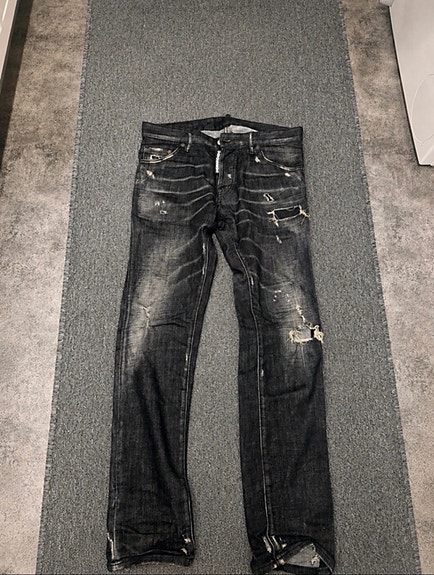 Product image 1 of 2