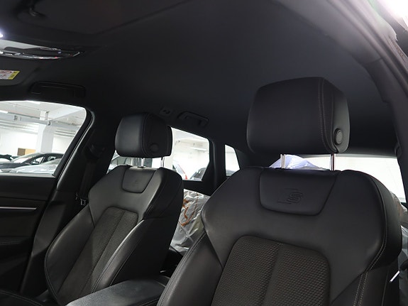 Audi e-tron 26 of 30