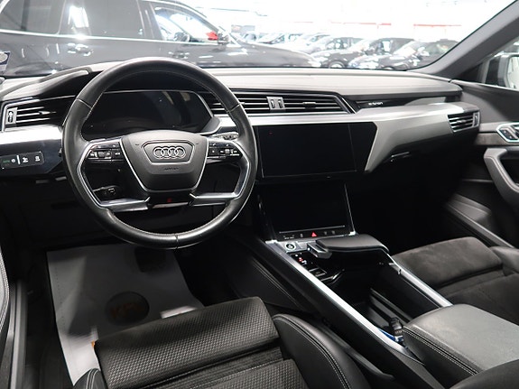 Audi e-tron 18 of 30