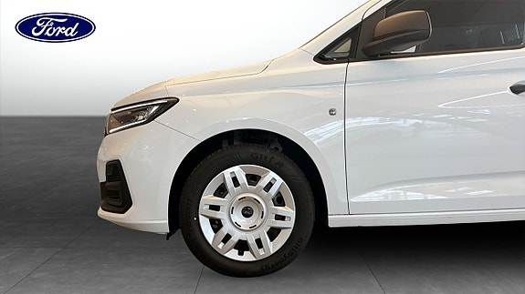 Ford Transit Connect 9 of 9