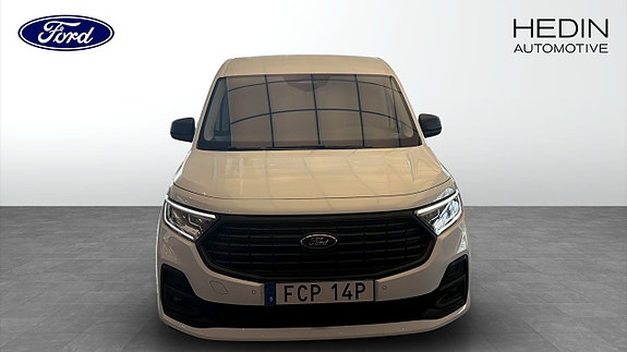 Ford Transit Connect 8 of 9