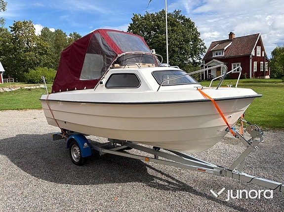 Motorbåt Ryds 485 FC – Yamaha F50 AET 50 hk 4-takt – Neptun trailer 9 of 30