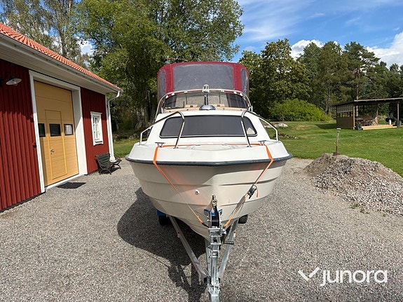 Motorbåt Ryds 485 FC – Yamaha F50 AET 50 hk 4-takt – Neptun trailer 11 of 30