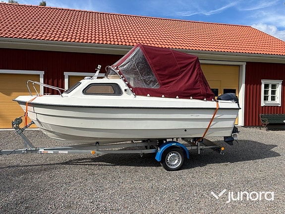 Motorbåt Ryds 485 FC – Yamaha F50 AET 50 hk 4-takt – Neptun trailer 4 of 30