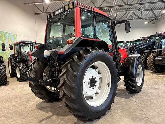 Valtra 6850 / Twintrack / med eller utan lastare 6 of 11