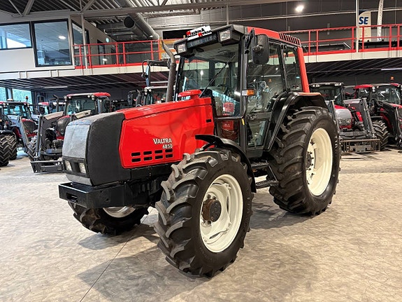 Valtra 6850 / Twintrack / med eller utan lastare 2 of 11
