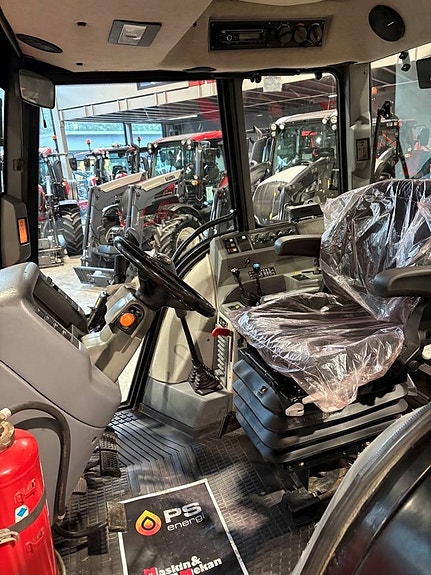 Valtra 6850 / Twintrack / med eller utan lastare 10 of 11