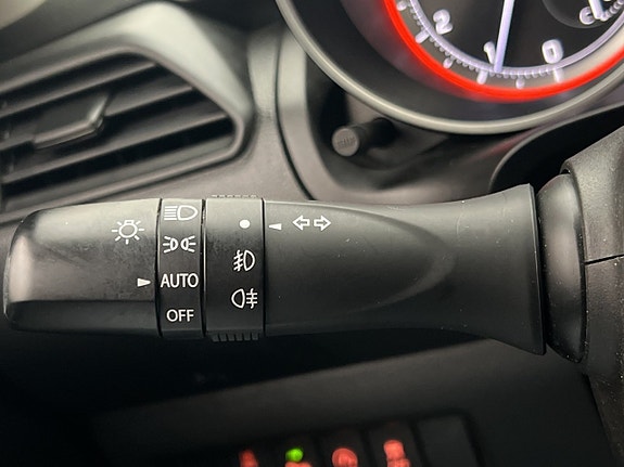 Suzuki Swift 16 of 30