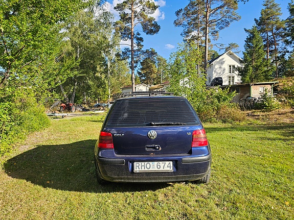 Volkswagen Golf IV 3 of 12