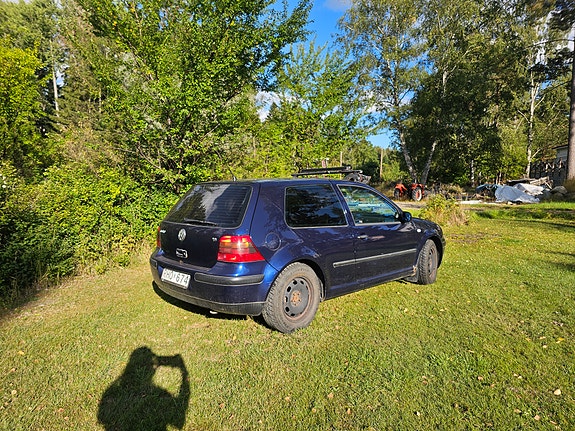 Volkswagen Golf IV 2 of 12