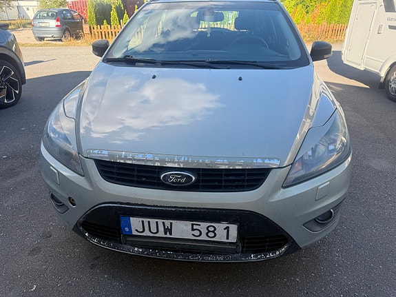 Ford Focus 2 of 5