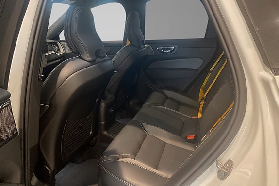 Volvo XC60 7 of 15