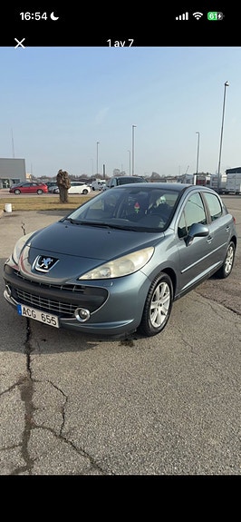 Peugeot 207 2 of 7