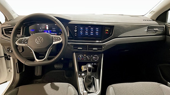 Volkswagen Polo 10 of 12