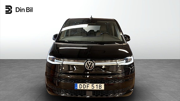 Volkswagen Multivan 4 of 13
