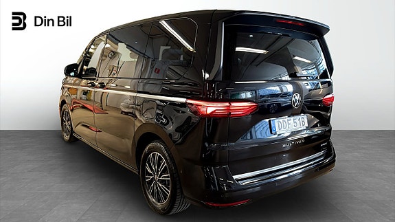 Volkswagen Multivan 3 of 13