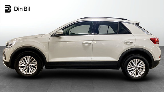 Volkswagen T-Roc 2 of 12