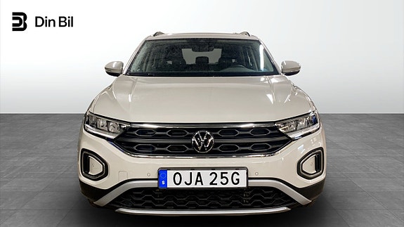 Volkswagen T-Roc 4 of 12