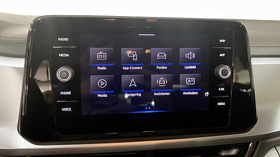 Volkswagen T-Roc 9 of 12