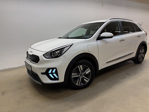 Kia Niro 2 of 28