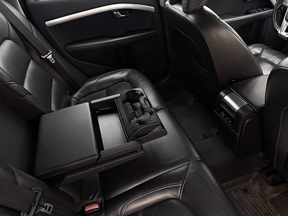 Volvo V70 24 of 29