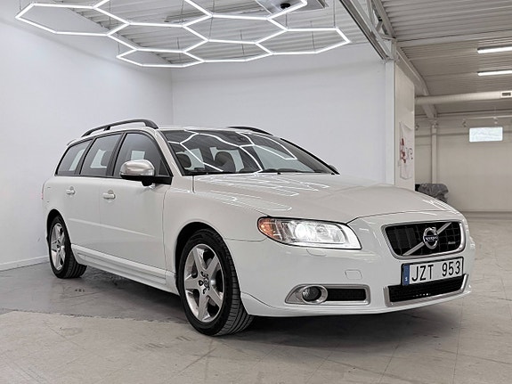 Volvo V70 4 of 29