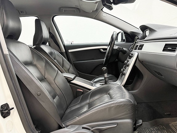 Volvo V70 14 of 29