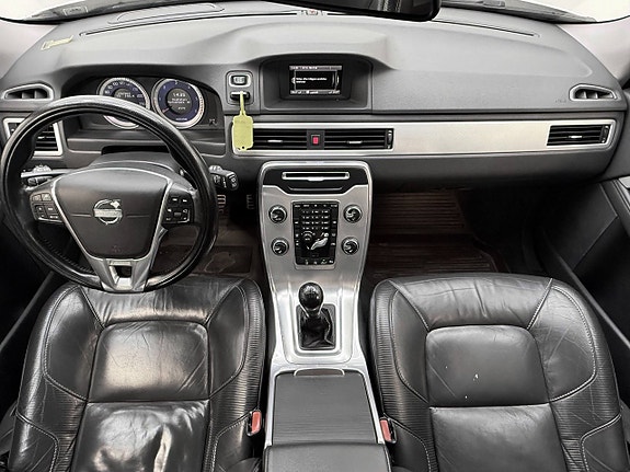 Volvo V70 2 of 29