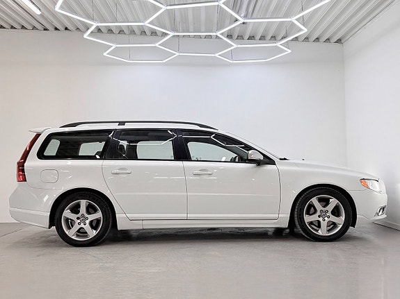 Volvo V70 5 of 29