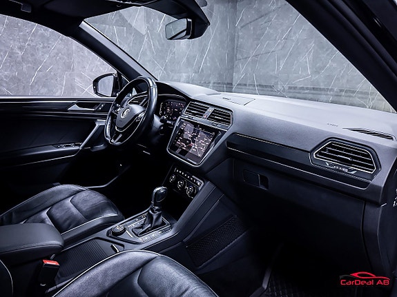 Volkswagen Tiguan Allspace 14 of 30