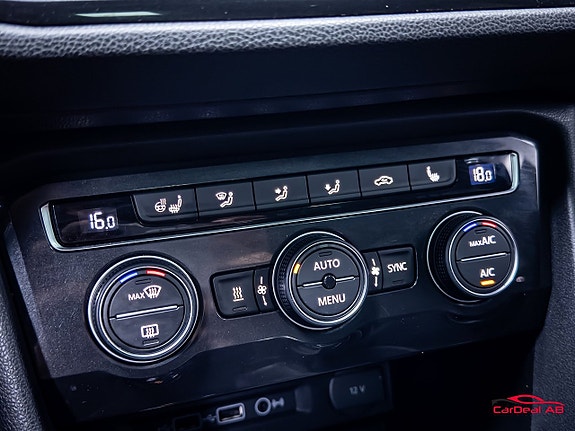 Volkswagen Tiguan Allspace 28 of 30