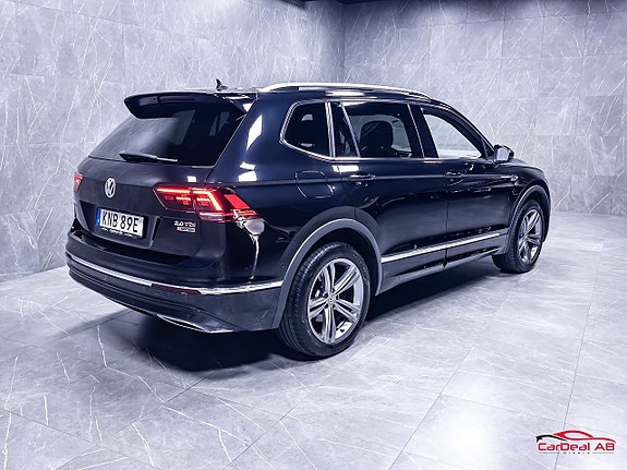 Volkswagen Tiguan Allspace 7 of 30