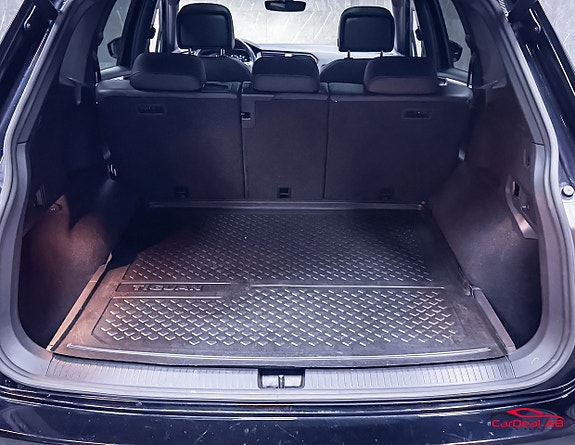 Volkswagen Tiguan Allspace 18 of 30