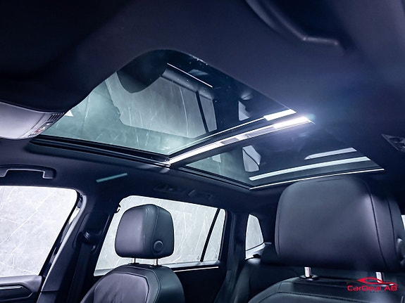 Volkswagen Tiguan Allspace 21 of 30