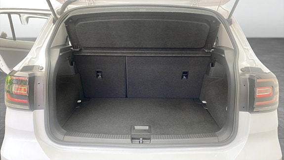 Volkswagen T-Cross 12 of 13