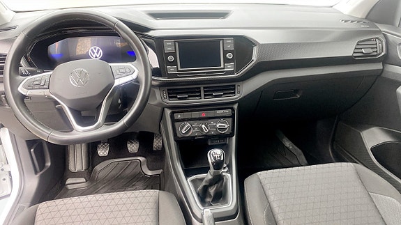 Volkswagen T-Cross 10 of 13