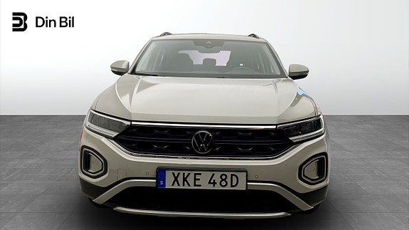 Volkswagen T-Roc 4 of 13