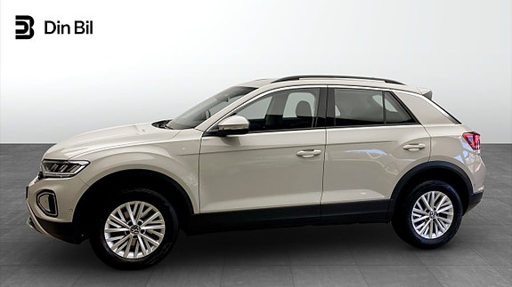 Volkswagen T-Roc 2 of 13