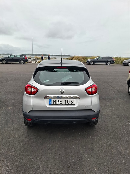 Renault Captur 9 of 12