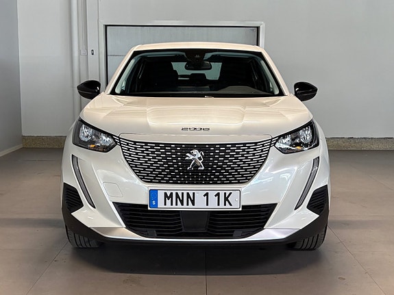 Peugeot e-2008 3 of 21