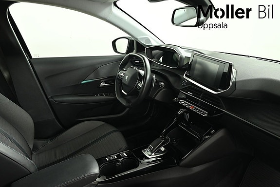 Peugeot 208 8 of 10