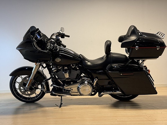 Harley-Davidson ROAD GLIDE SPECIAL 2 of 11