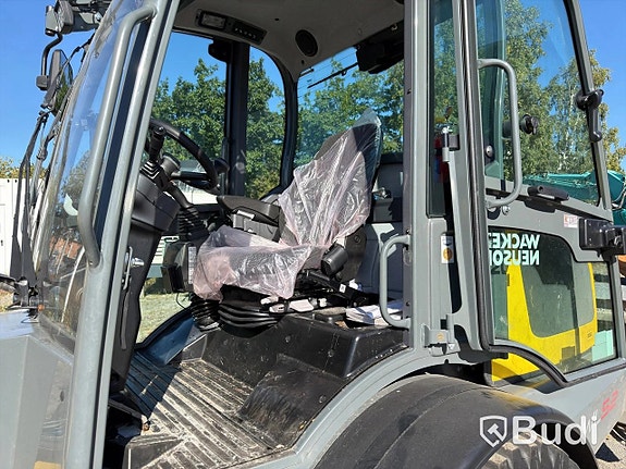 Hjullastare Wacker Neuson WL52, -2024 (248 ti... via auktion 9 of 27
