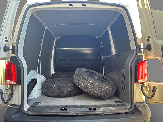 Volkswagen Transporter 16 of 17