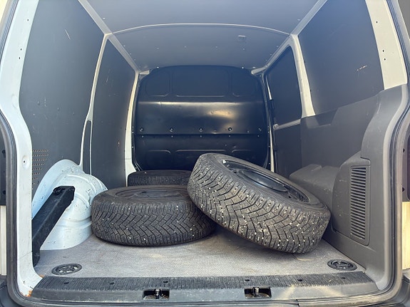 Volkswagen Transporter 15 of 17