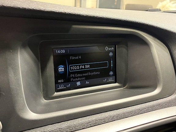 Volvo V40 16 of 17