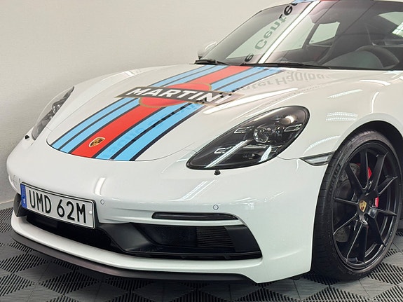 Porsche 718 Cayman GTS 17 of 20