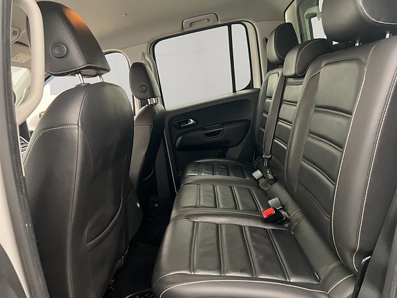 Volkswagen Amarok 27 of 30